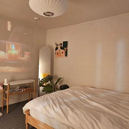 Warm House Foreigner Only